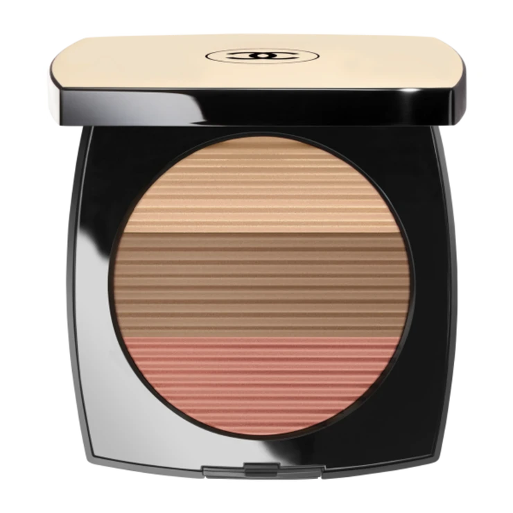 Multifunkční kompaktní pudr Les Beiges Healthy Glow Sun-Kissed Powder, CHANEL, prodává Chanel, 2280 Kč