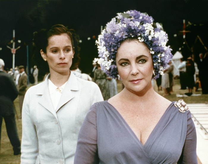 Elizabeth Taylor ve filmu Rozbité zrcadlo, 1980