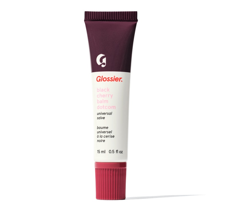 Balzám na rty Black Cherry Balm Dotcom, GLOSSIER, 529 Kč