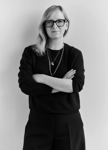 Sarah Burton je novou kreativní ředitelkou značky Givenchy