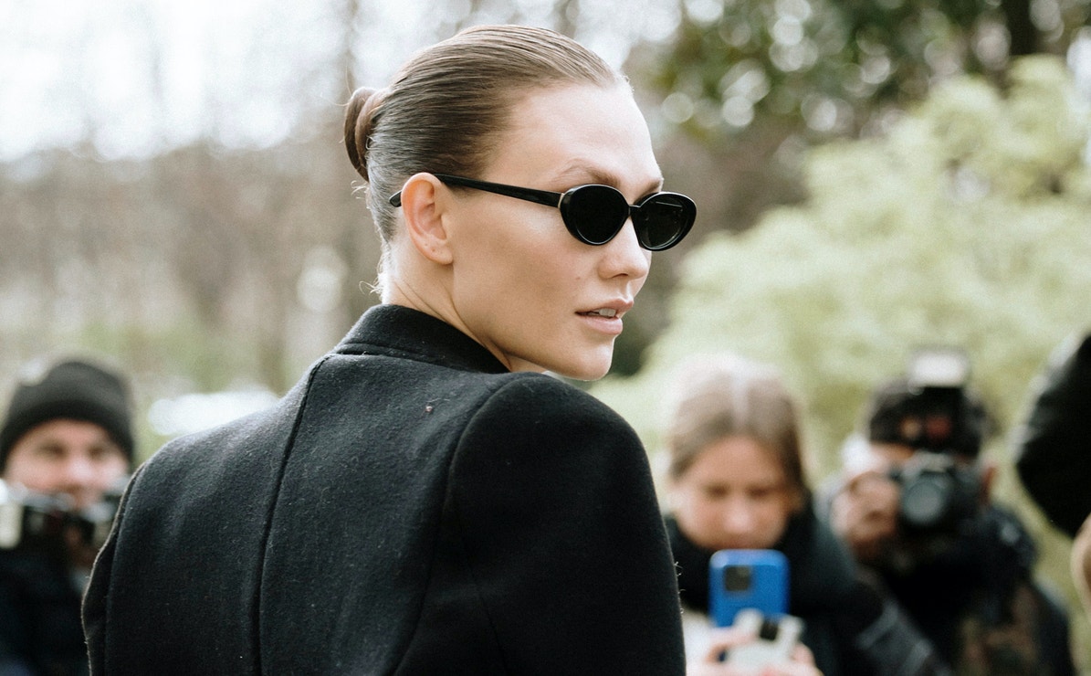 Trendy účesy pro středně dlouhé vlasy podle street style 