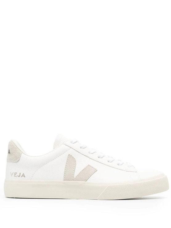 Bílé tenisky, VEJA, prodává FARFETCH, 145 €