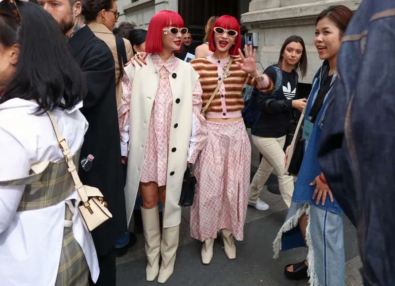 Street style Milan Fashion Week, září 2024