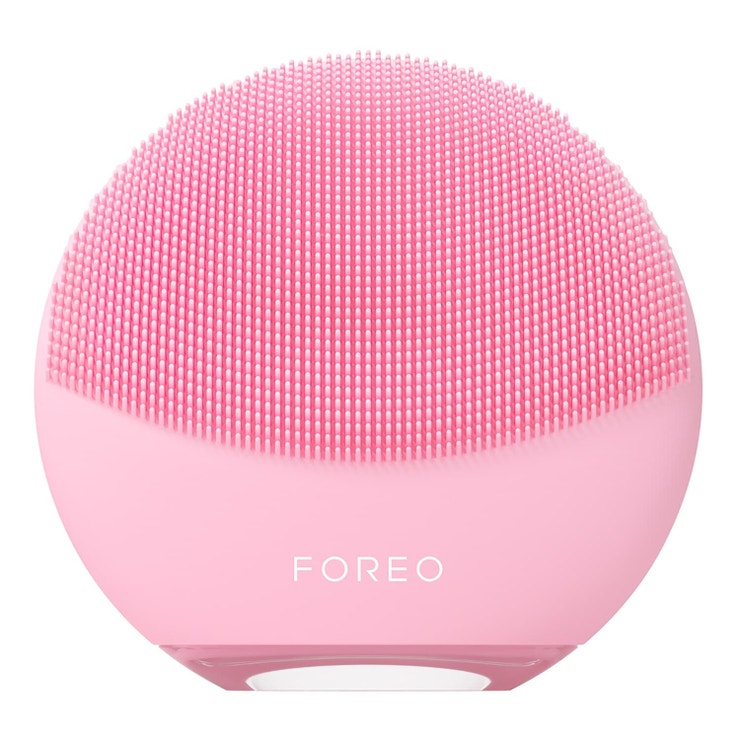 Čisticí kartáček na obličej Luna 4 Mini v odstínu Pearl Pink, FOREO, prodává Sephora, 4990 Kč