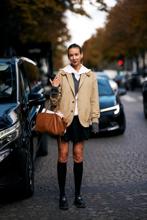 Street style na Paris Fashion Weeku, podzim 2024