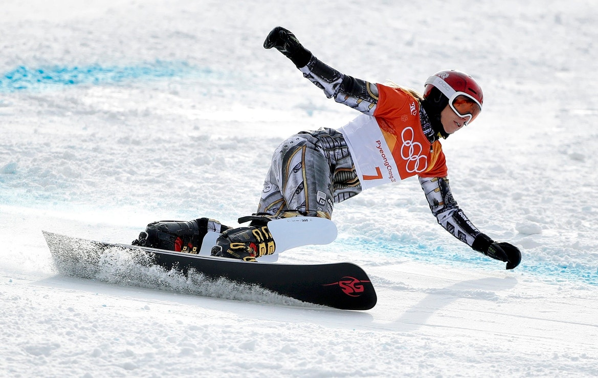 Miláček národa Ester Ledecká se stala dvojnásobnou olympijskou vítězkou na ZOH 2018 v Pchjongčchangu jako sjezdová lyžařka i jako alpská snowboardistka. Bodovala také na ZOH 2022 v Pekingu.