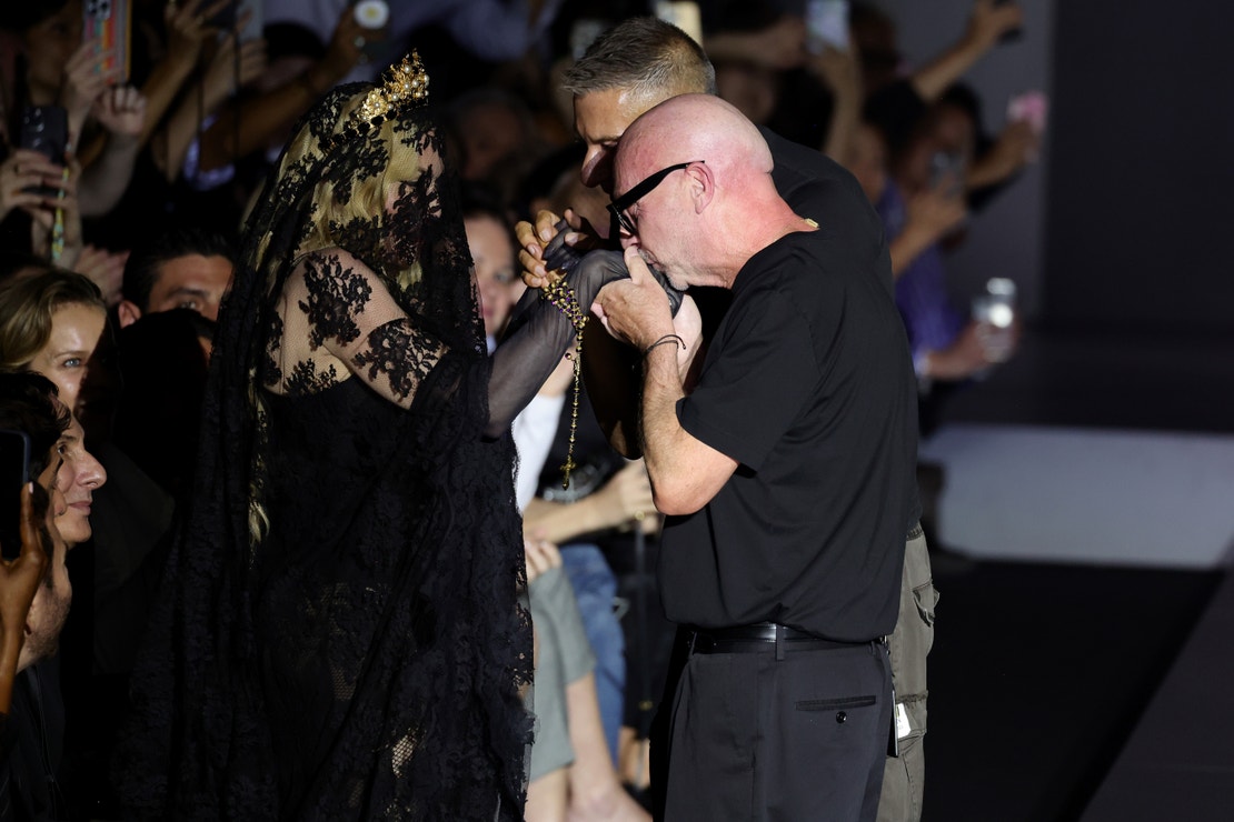 Madonna, Domenico Dolce a Stefano Gabbana