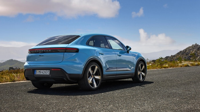 Macan Electric, 2024, Porsche AG, Macan Electric: spotřeba elektrické energie kombinovaný provoz (WLTP) 19.8 – 17.0 kWh/100 km, emise CO2 kombinovaný provoz (WLTP) 0 g/km, CO₂ class A