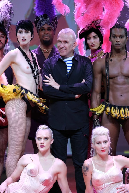 Jean Paul Gaultier Fashion Freek show v pařížském Folies Bergere, říjen 2018